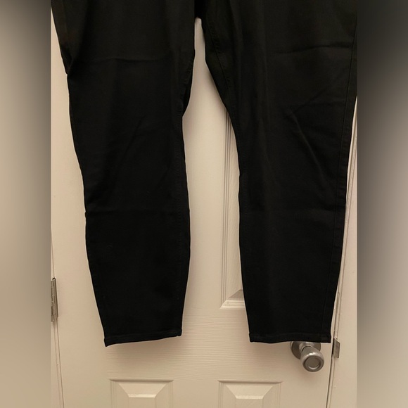 Torrid Premium Stretch Bombshell Skinny Black Jeans - Picture 3 of 5